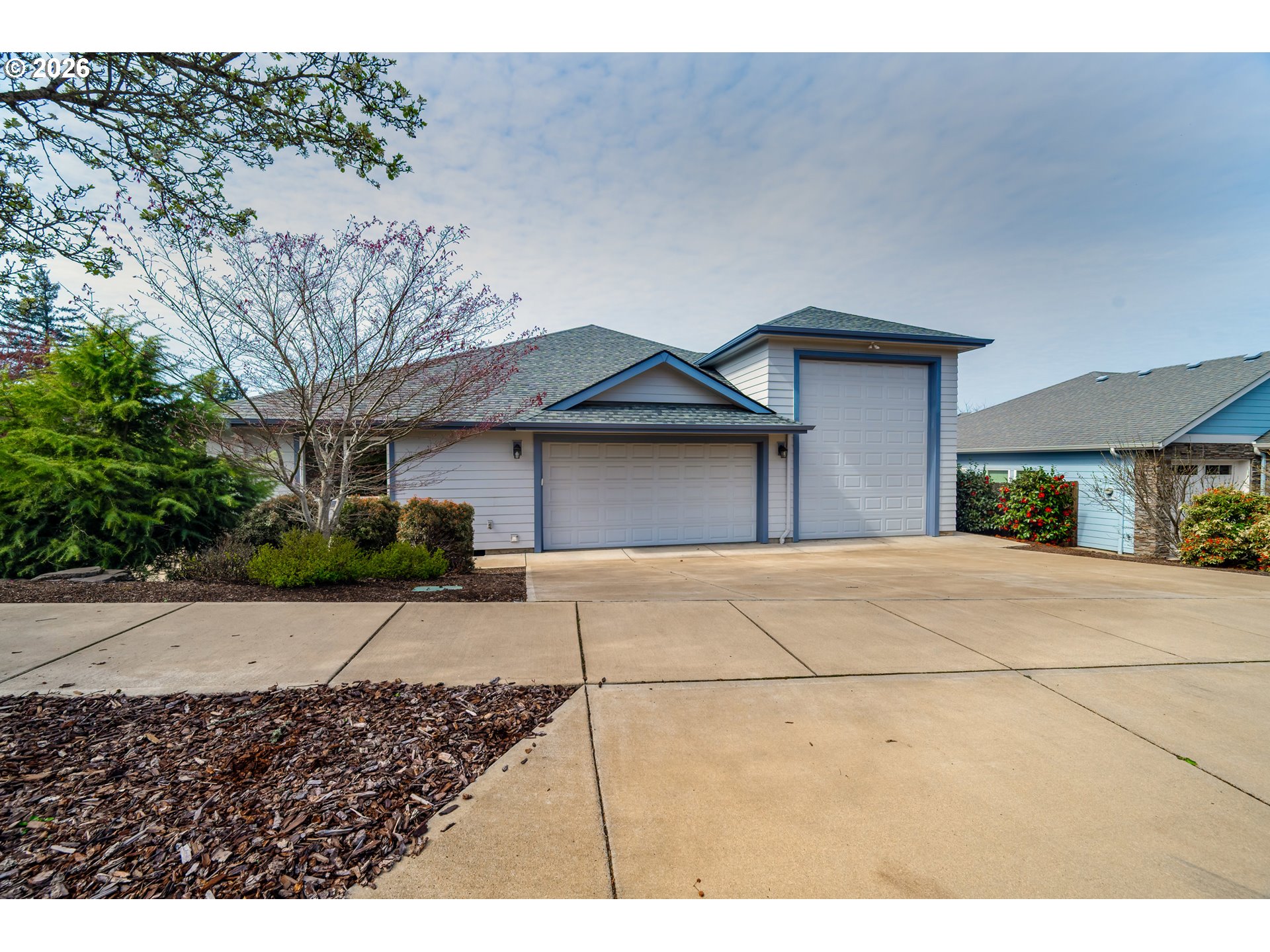 1115 SKOOKUM DR, Silverton, OR, 97381