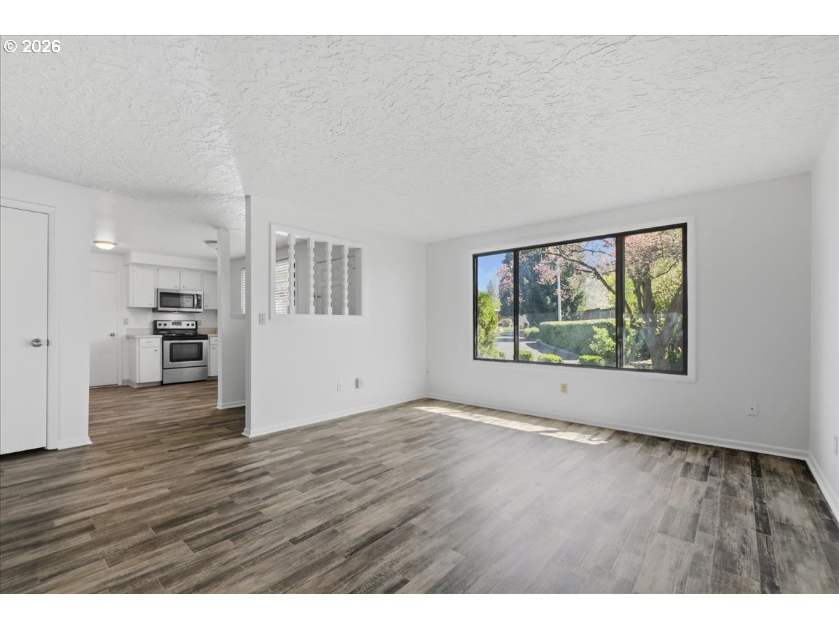 Photo #7: 576646780 Listing: Photo #7