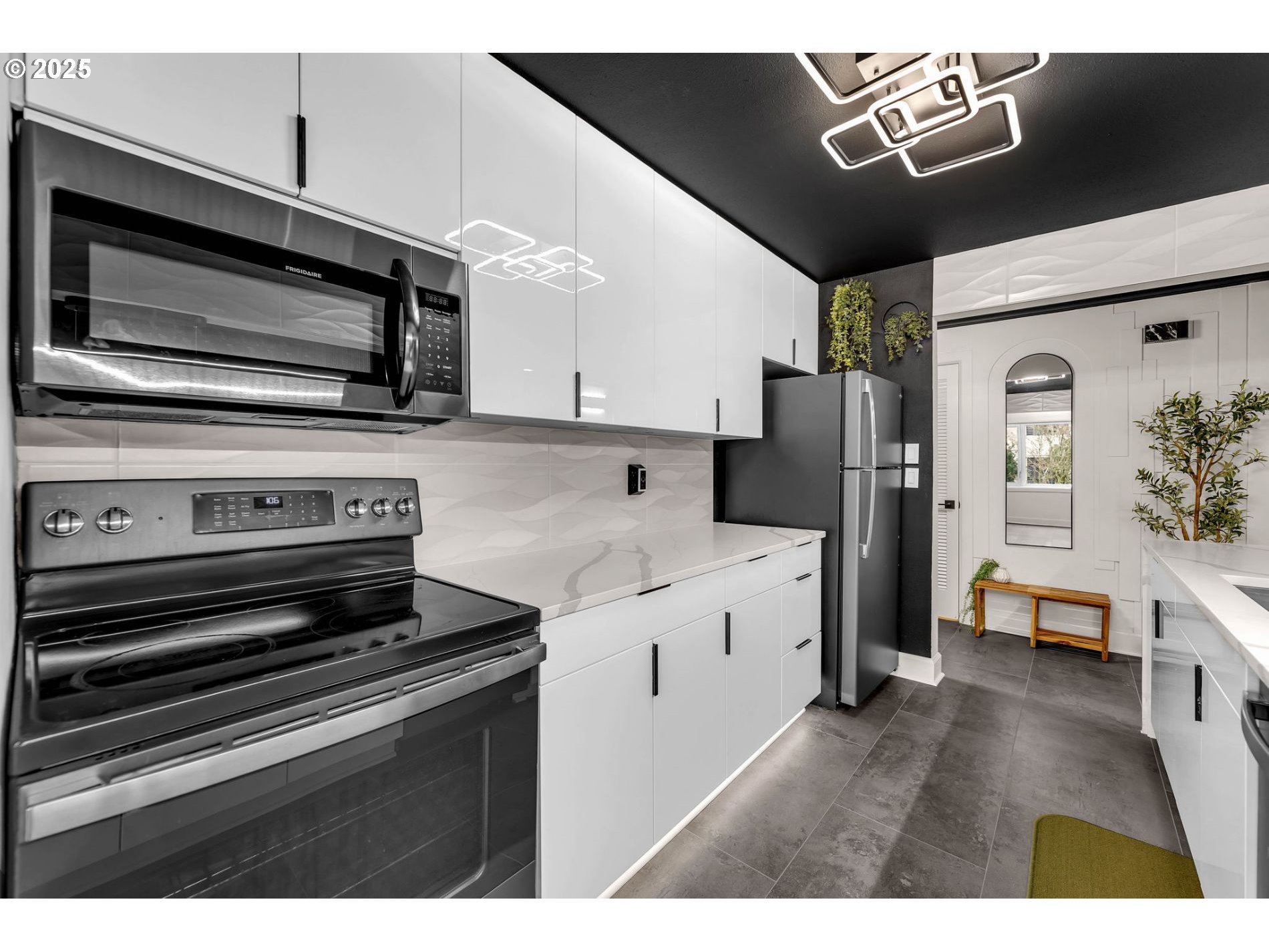 Photo #7: 576871957 Listing: Photo #7