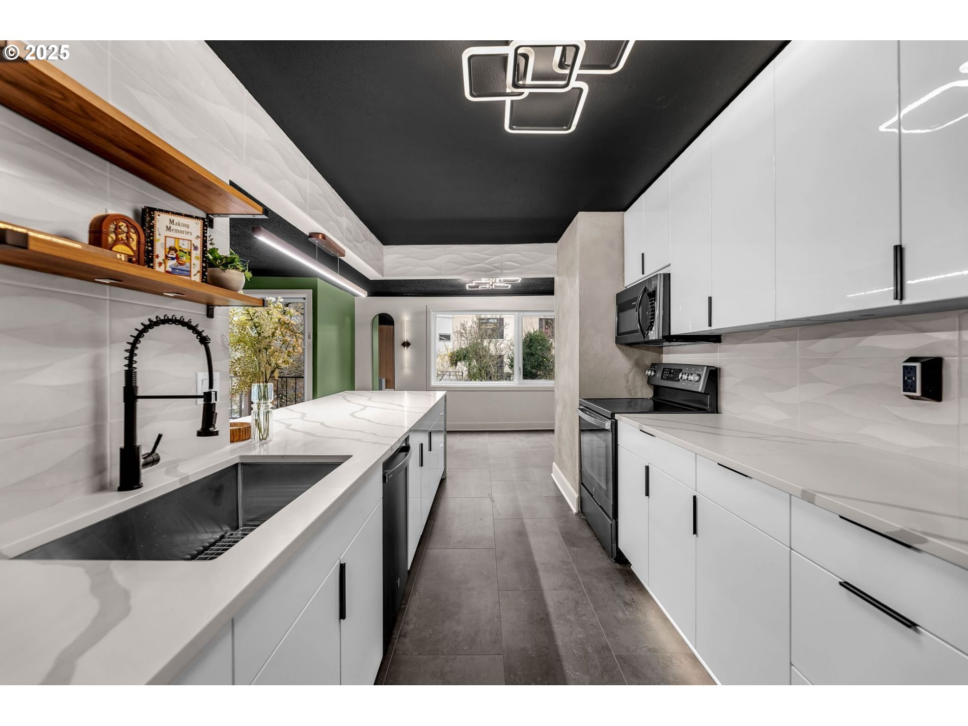 Photo #5: 576871957 Listing: Photo #5