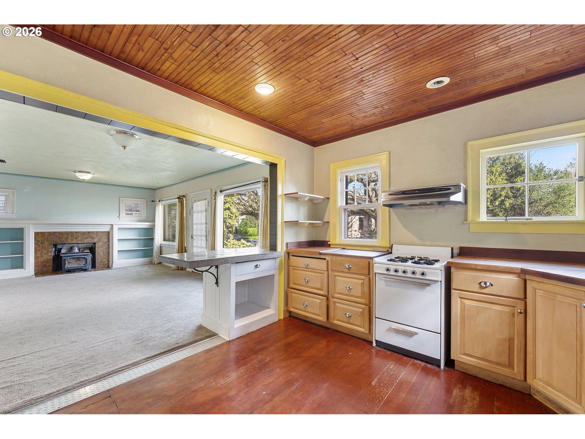 2714 NE EVERETT ST, Portland, OR, 97232