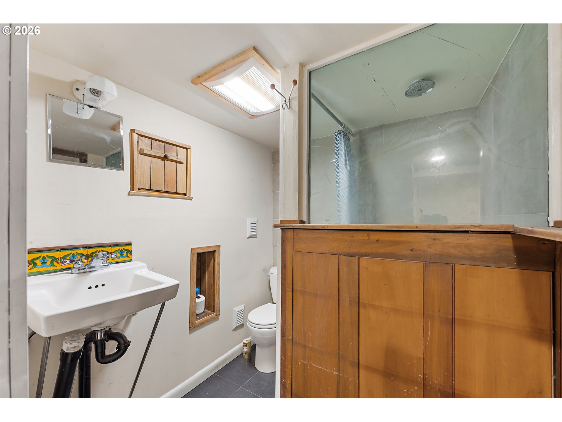 2714 NE EVERETT ST, Portland, OR, 97232