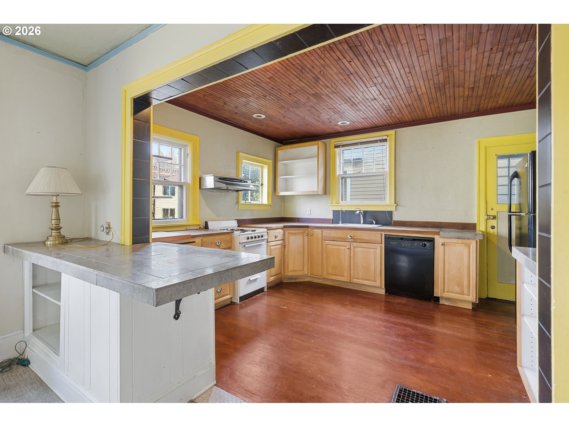 2714 NE EVERETT ST, Portland, OR, 97232