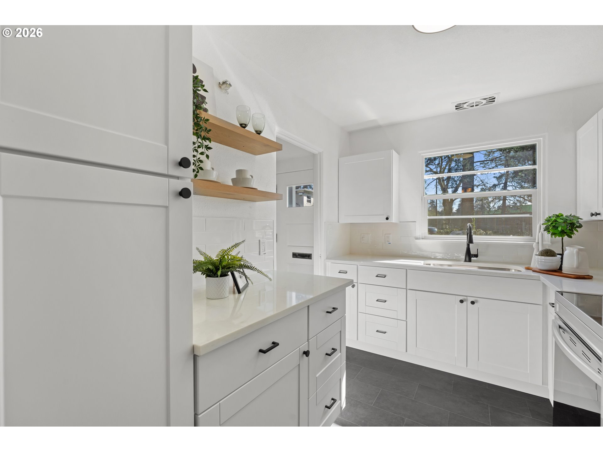 Photo #13: 577713446 Listing: Photo #13