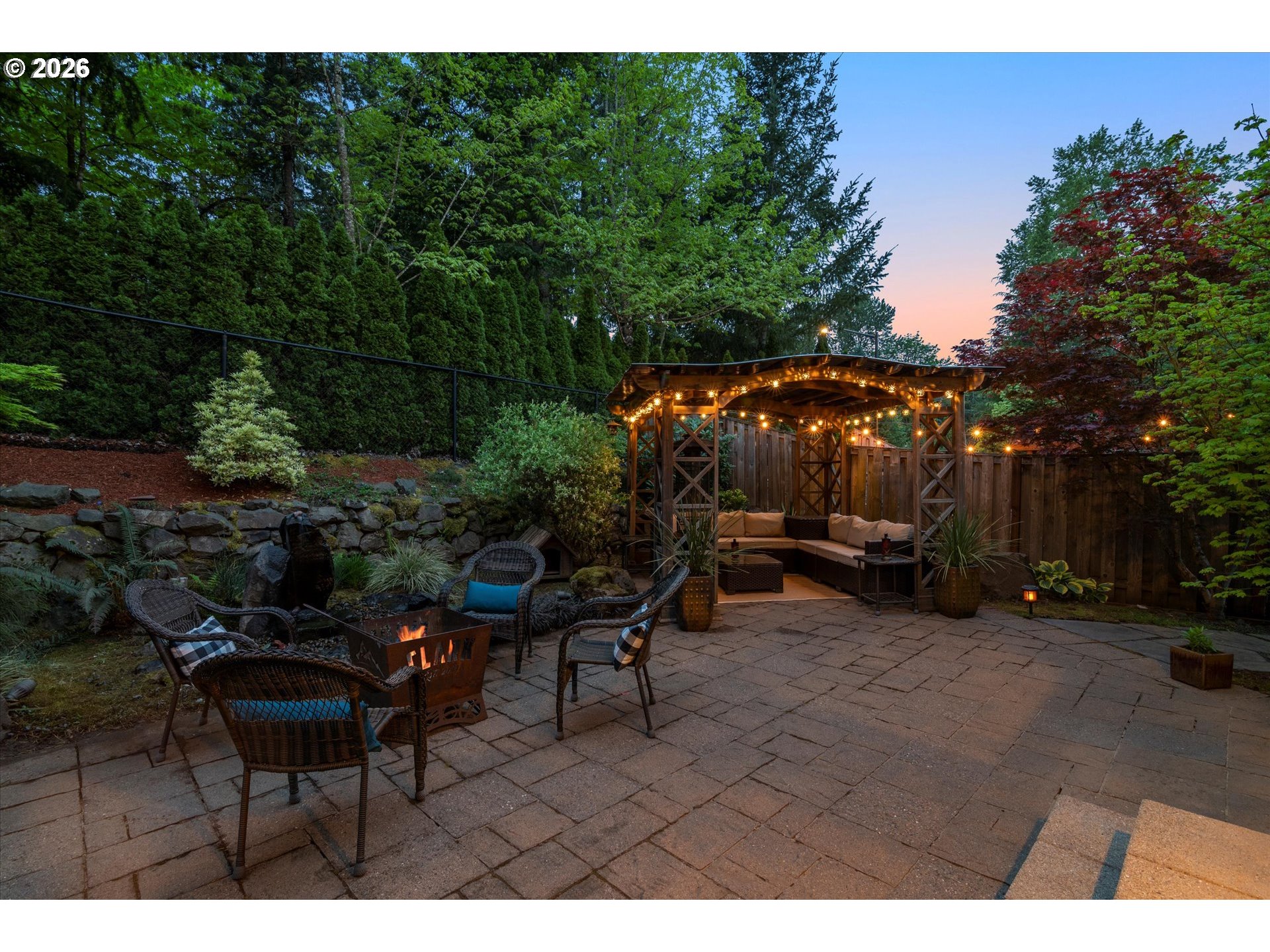 1043 MEEK WAY, West Linn, OR, 97068