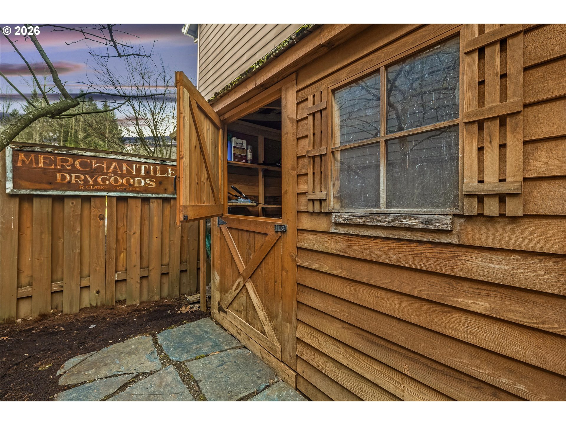 1043 MEEK WAY, West Linn, OR, 97068