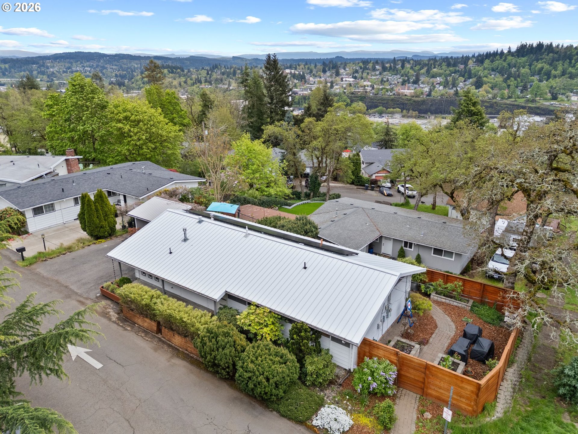 4711 FALLS VIEW AVE, West Linn, OR, 97068