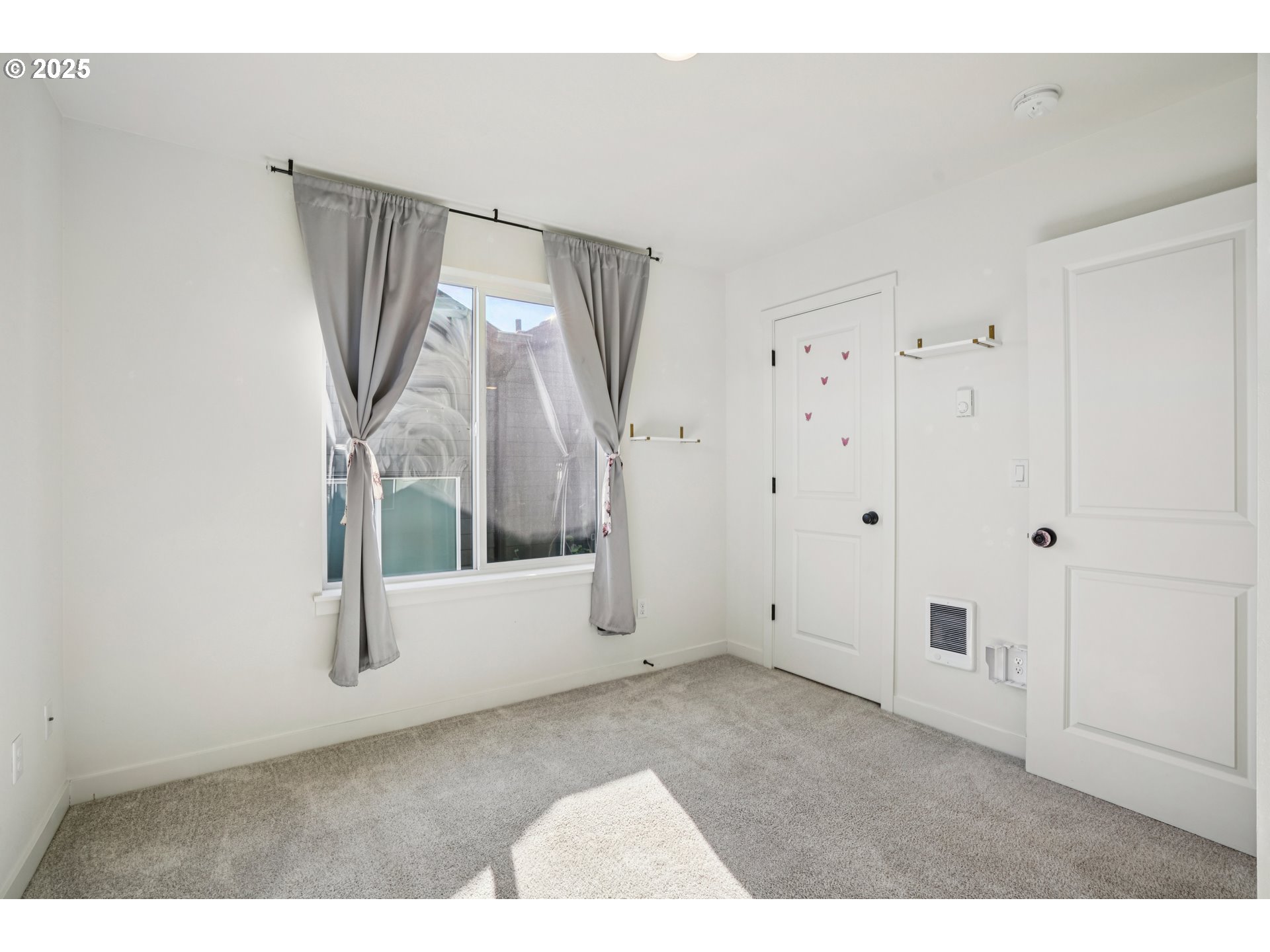 Photo #4: 578153844 Listing 