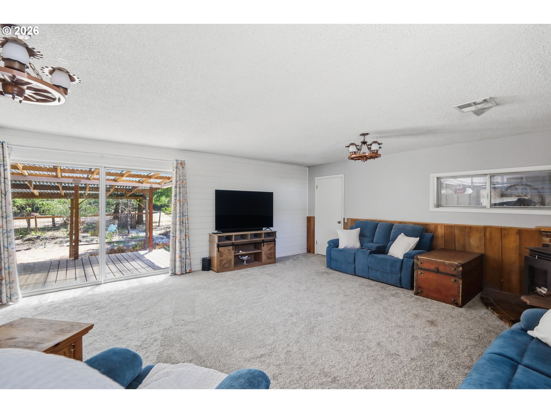 Property photo 5 of 42