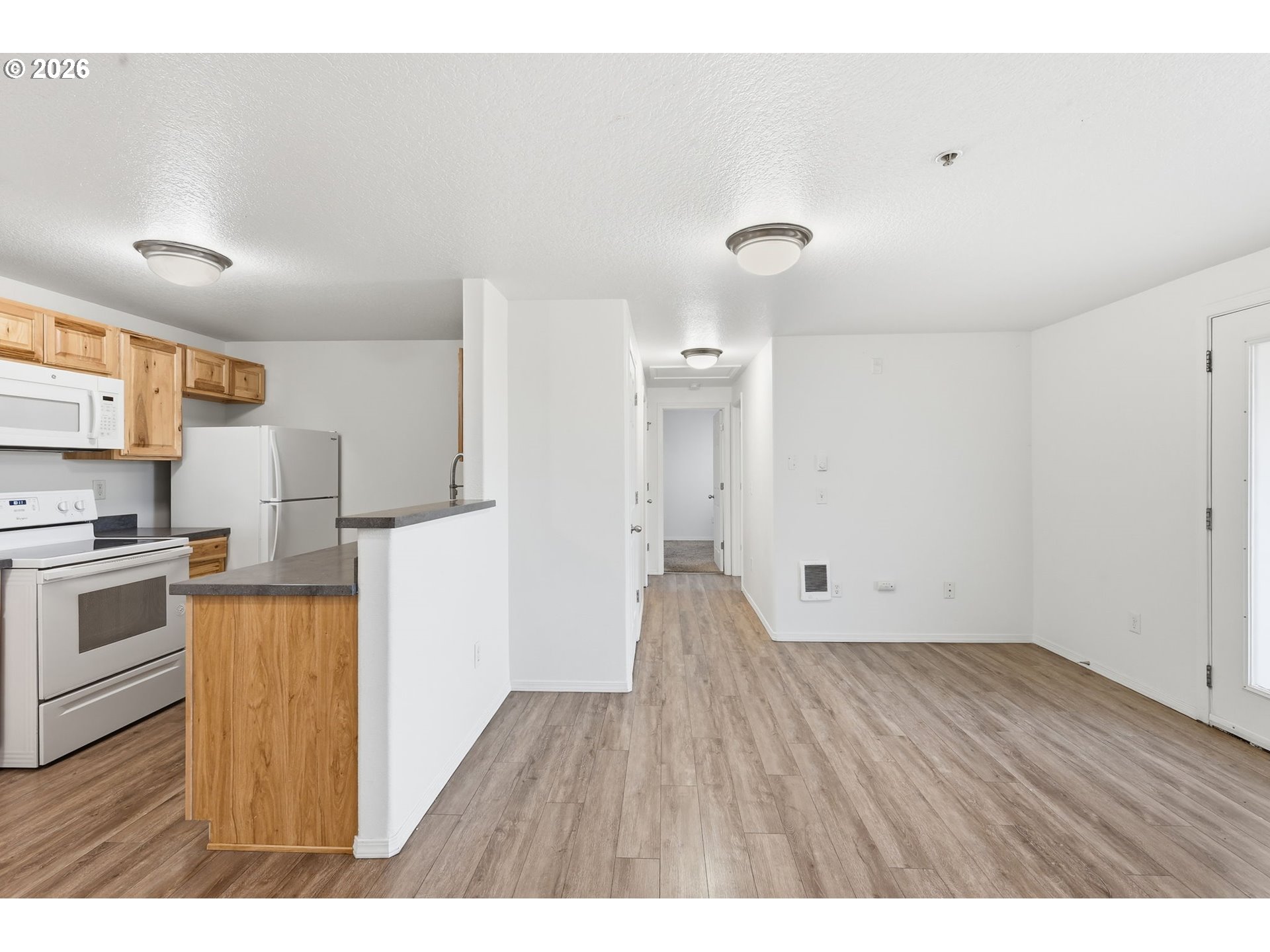 Photo #4: 578914447 Listing: Photo #4