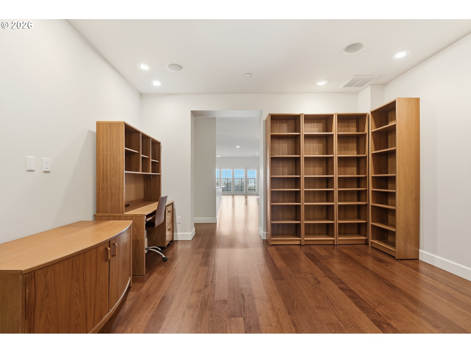 Photo #6: 579796932 Listing: Photo #6