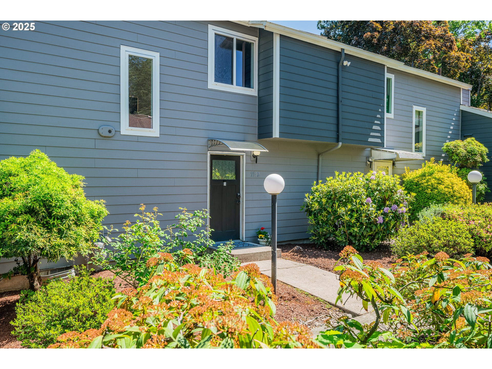 MLS: 580491195 Condo For Sale