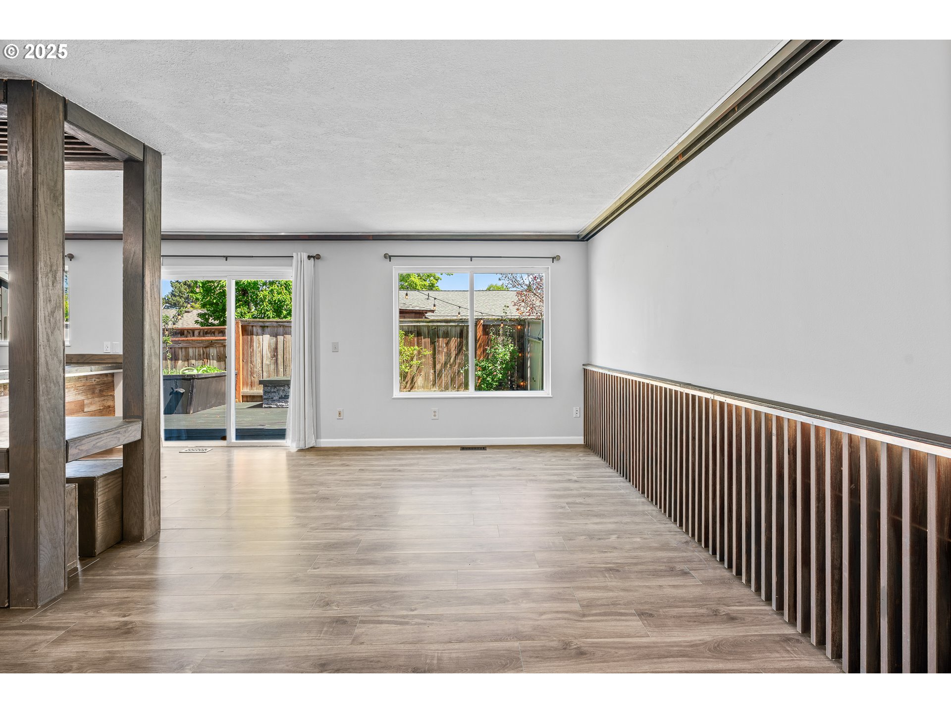 Photo #3: 580491195 Listing 