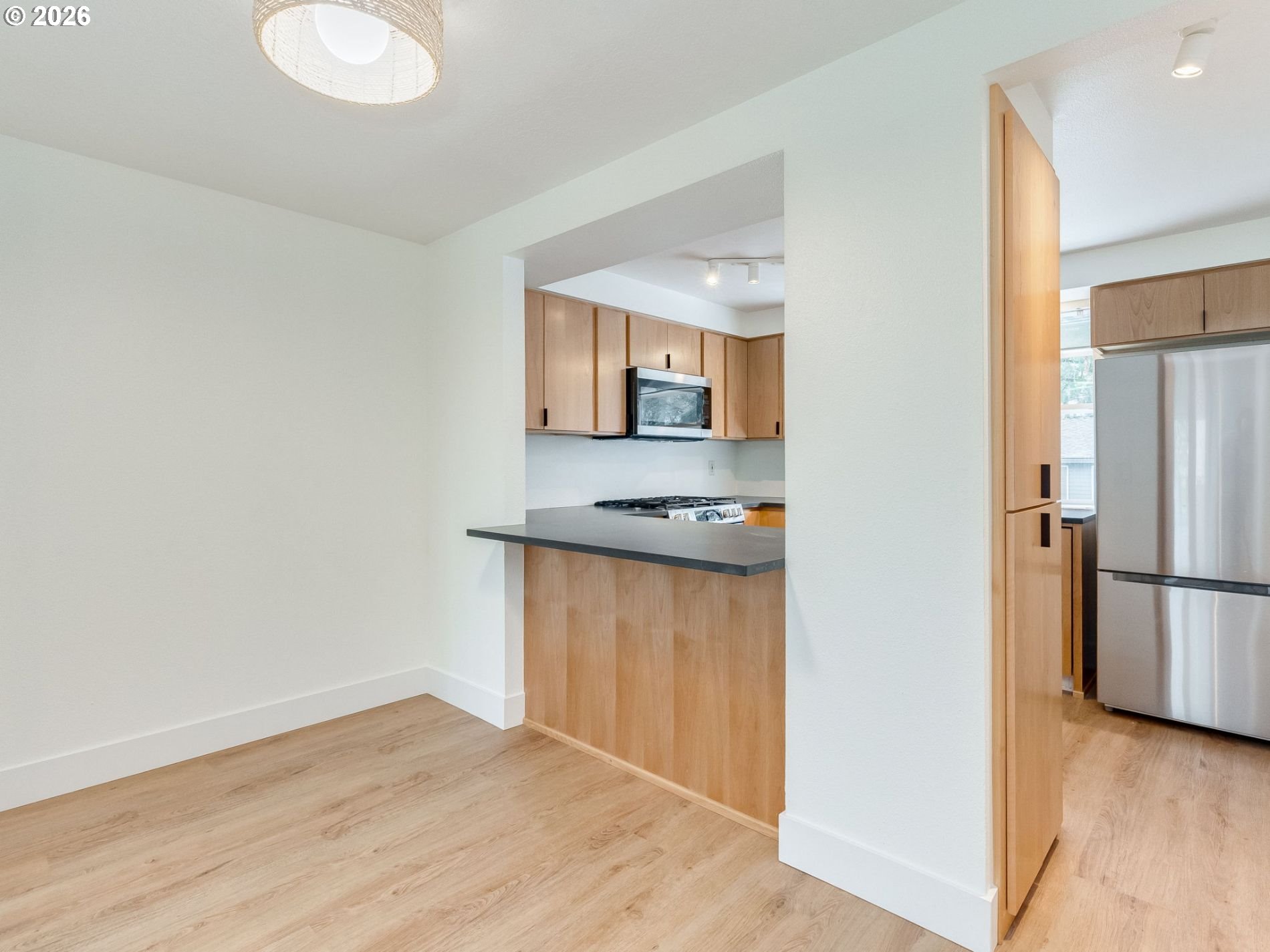 Photo #6: 582330558 Listing: Photo #6