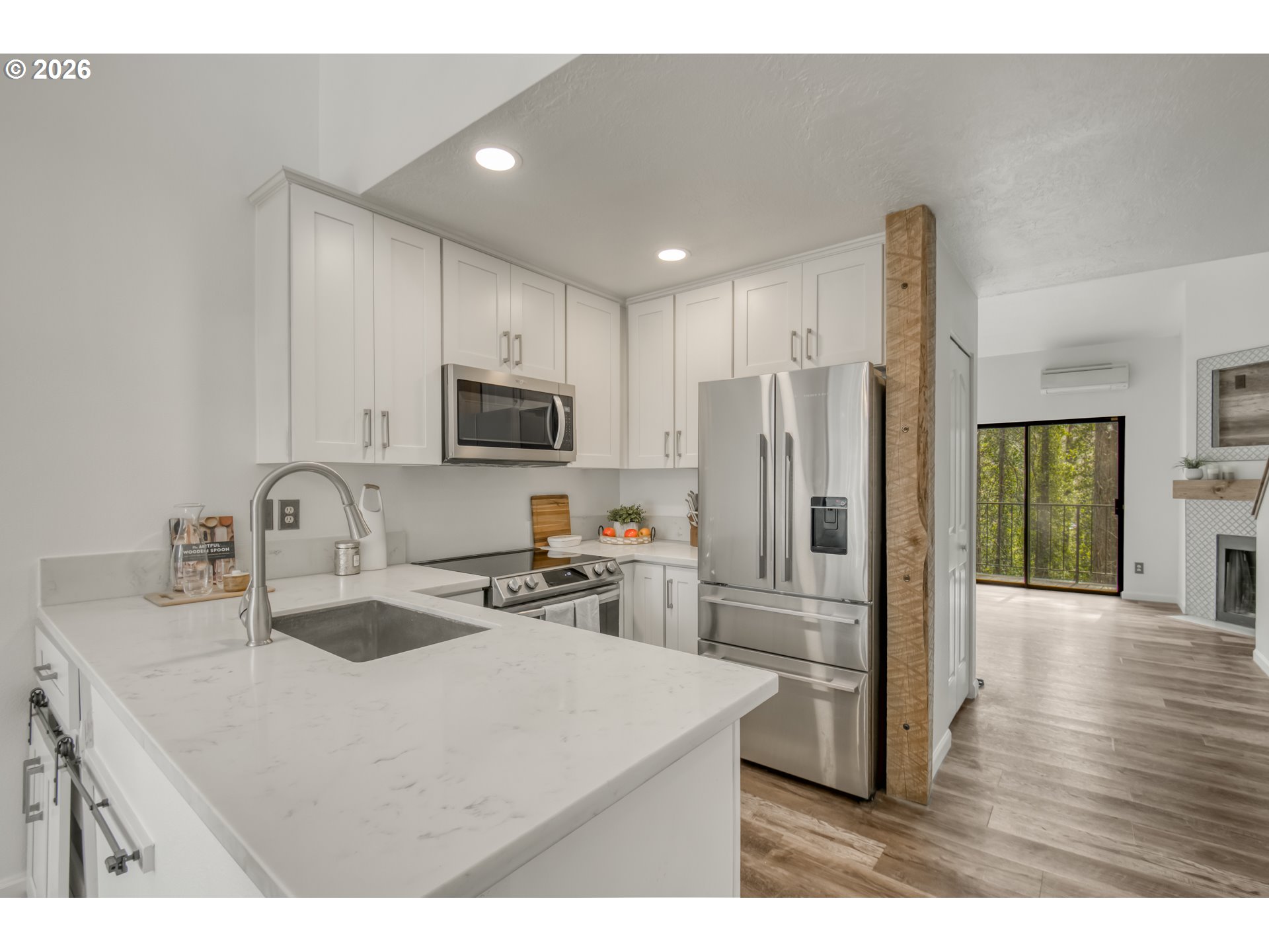 Photo #2: 582624026 Listing: Photo #2