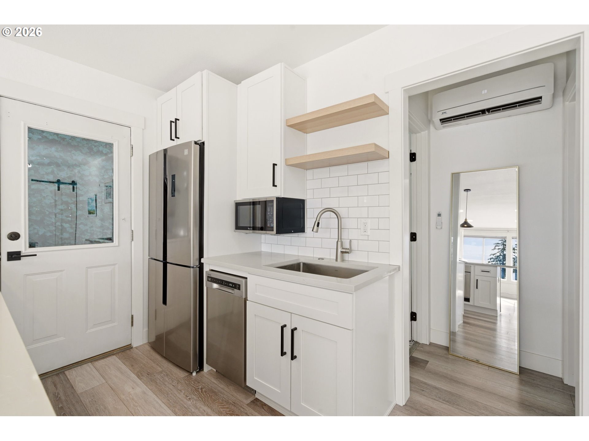 Photo #2: 583619855 Listing: Photo #2