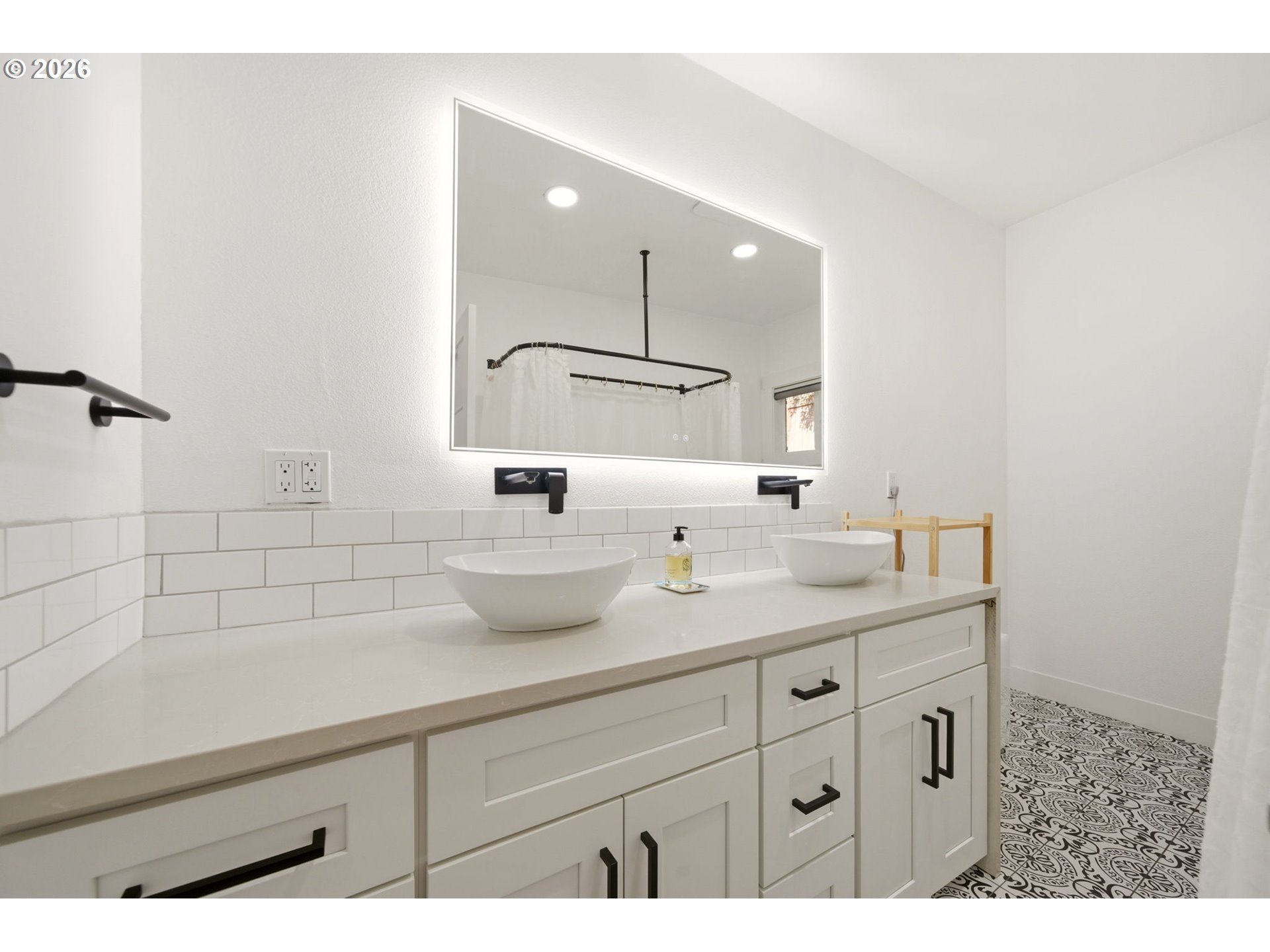 Photo #14: 583619855 Listing: Photo #14