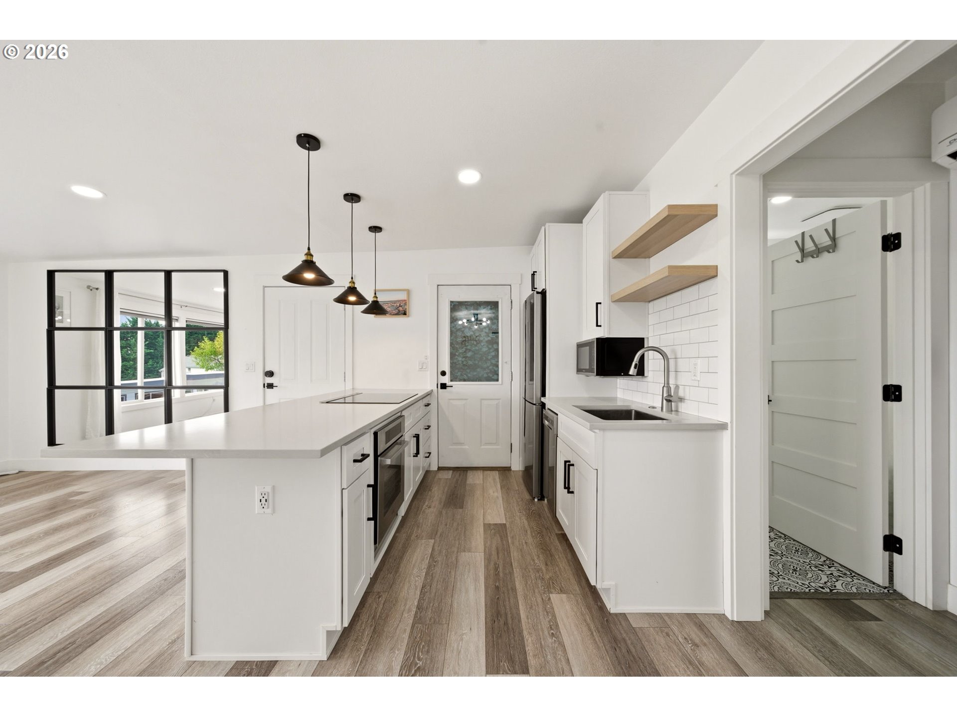 Photo #5: 583619855 Listing: Photo #5