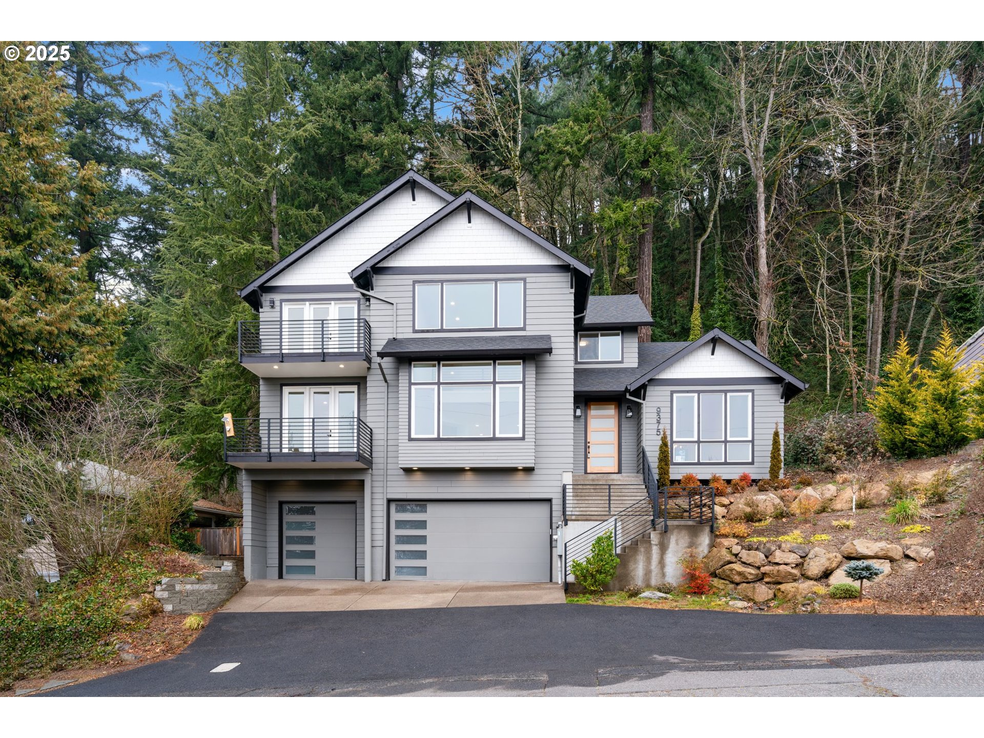 9375 NE SACRAMENTO ST, Portland, OR, 97220