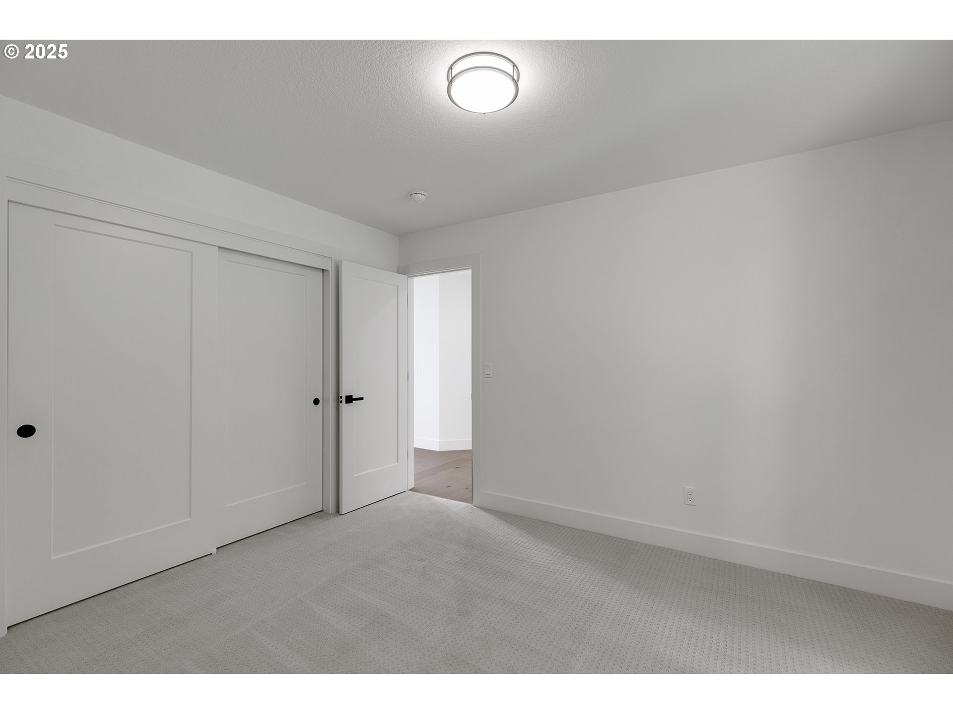 9375 NE SACRAMENTO ST, Portland, OR, 97220