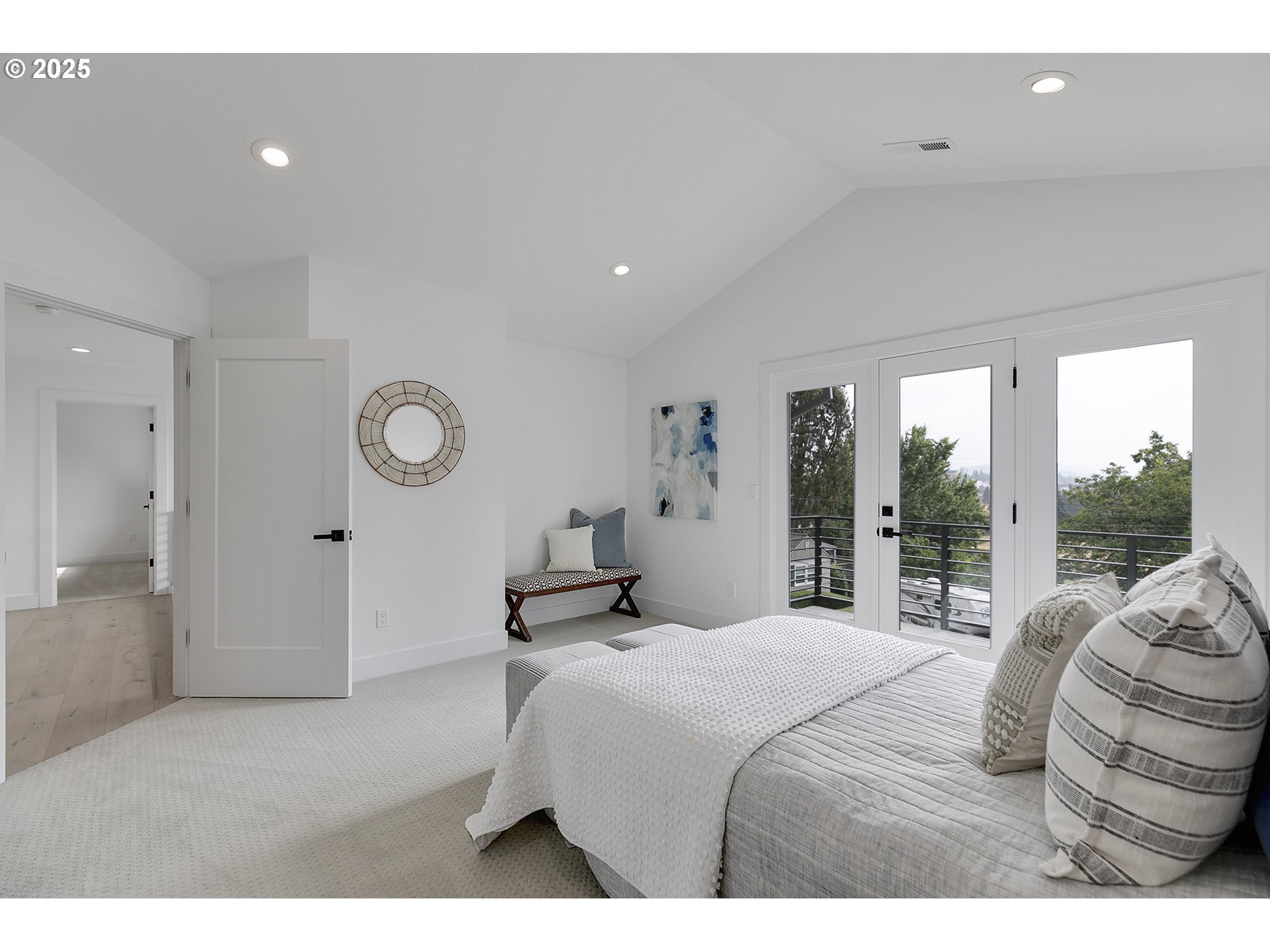 9375 NE SACRAMENTO ST, Portland, OR, 97220