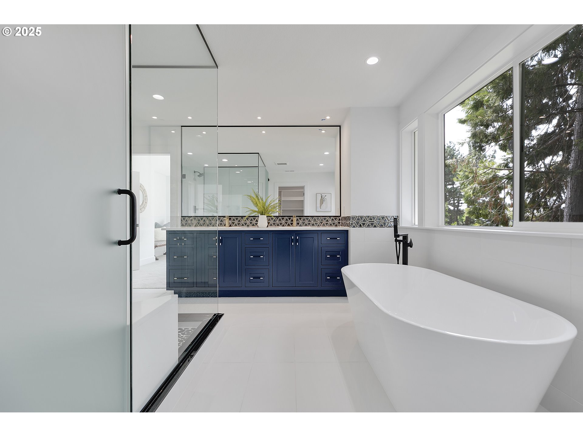 9375 NE SACRAMENTO ST, Portland, OR, 97220