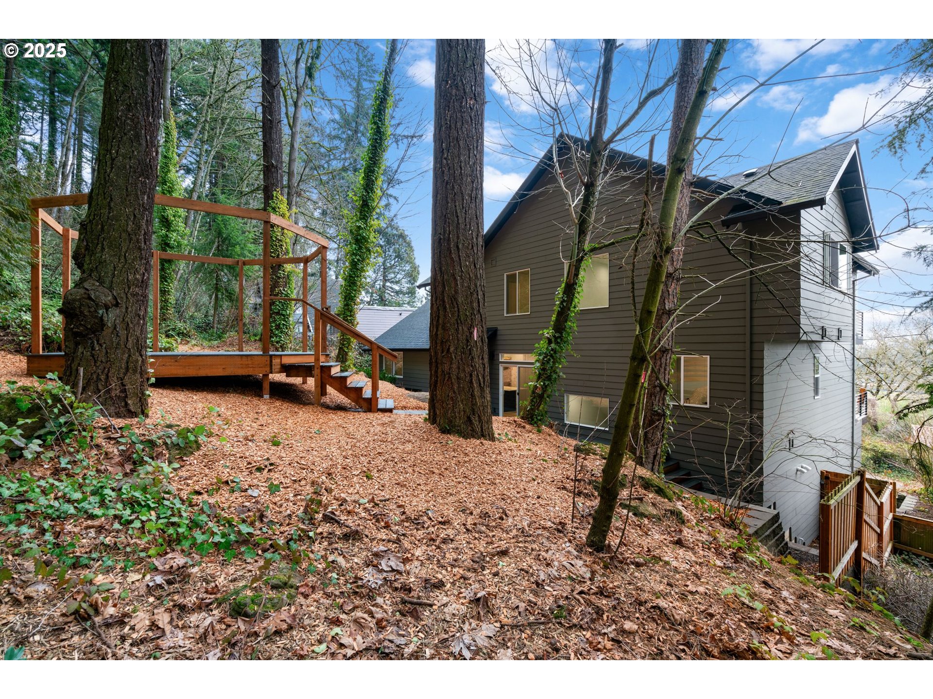 9375 NE SACRAMENTO ST, Portland, OR, 97220