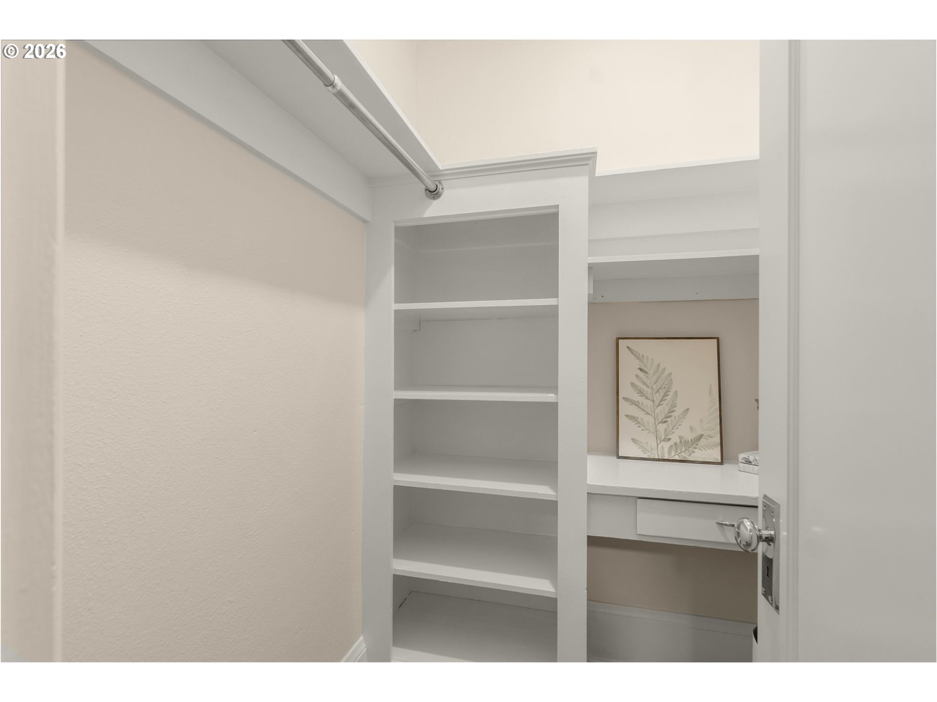 Photo #8: 584132277 Listing: Photo #8