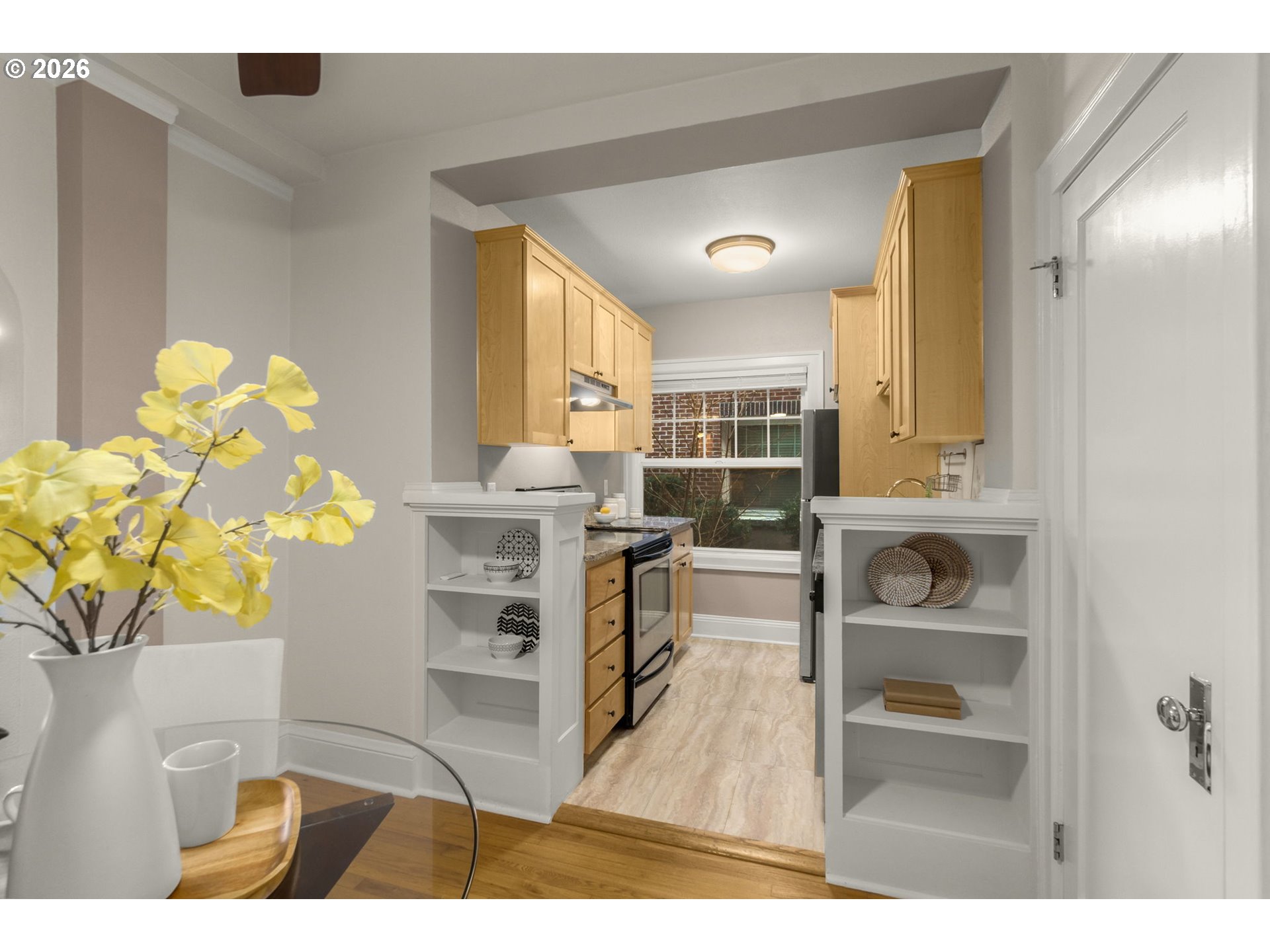 Photo #1: 584132277 Listing: Photo #1