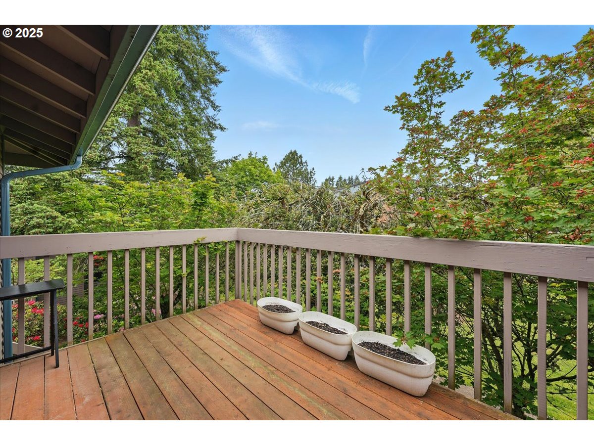 Photo #10: 585720102 Listing: Photo #10