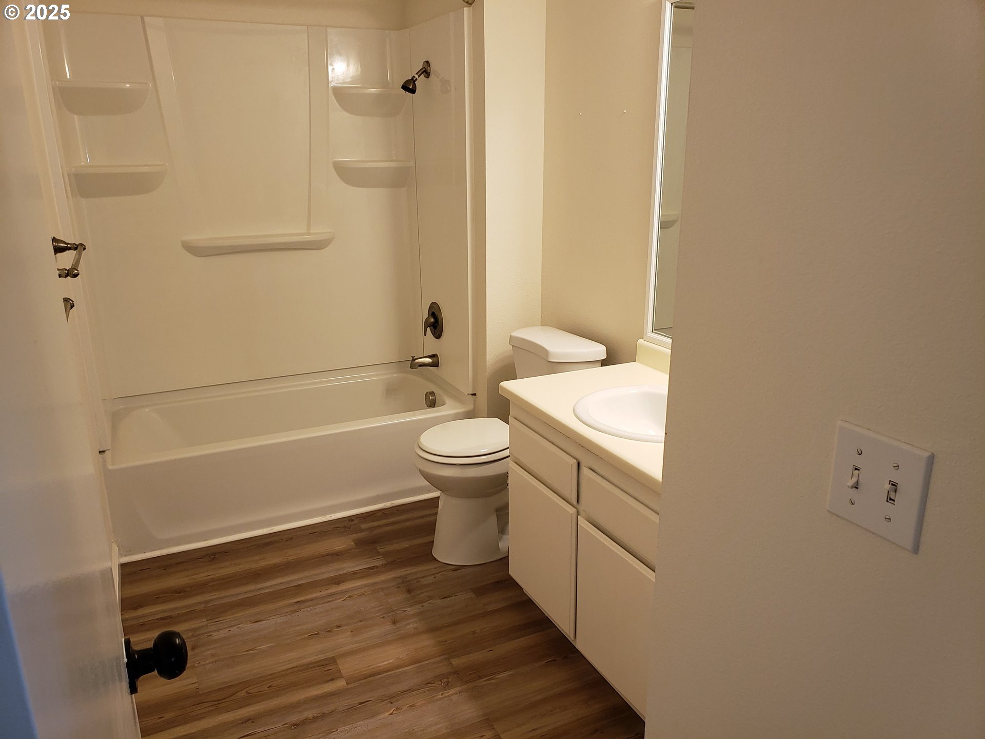 Photo #10: 586219077 Listing: Photo #10