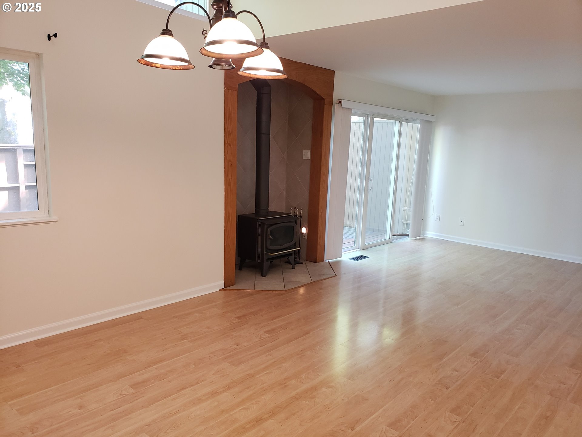 Photo #7: 586219077 Listing: Photo #7