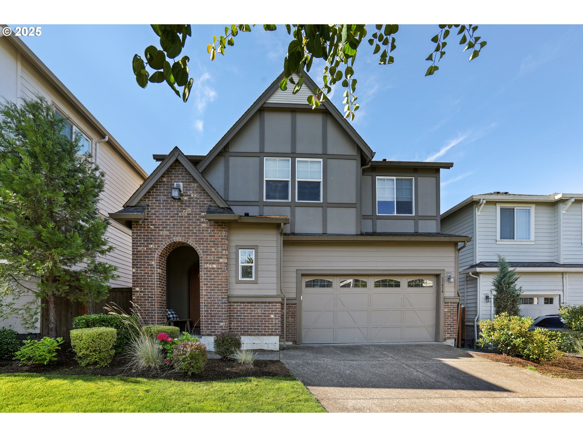 Featured Listings Featured Listings