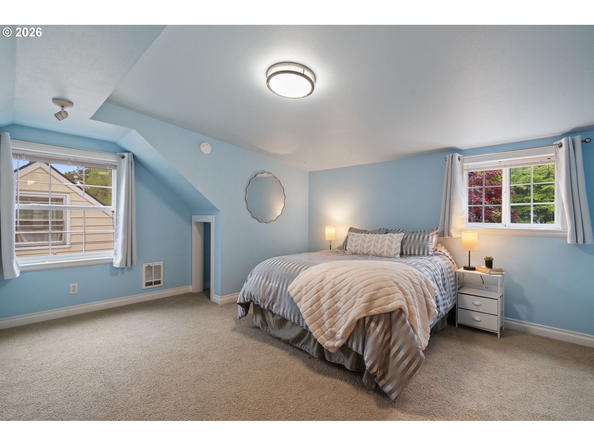 3725 SE TIBBETTS ST, Portland, OR, 97202