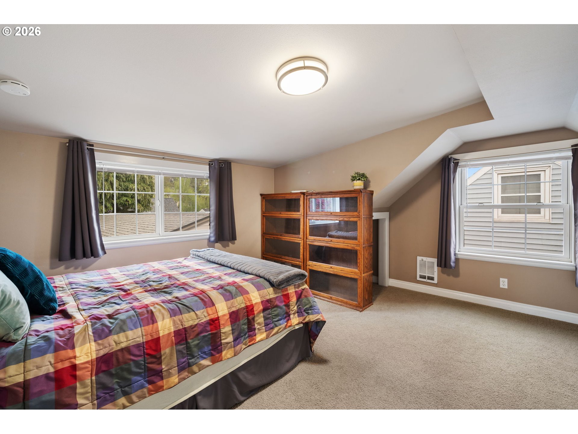 3725 SE TIBBETTS ST, Portland, OR, 97202