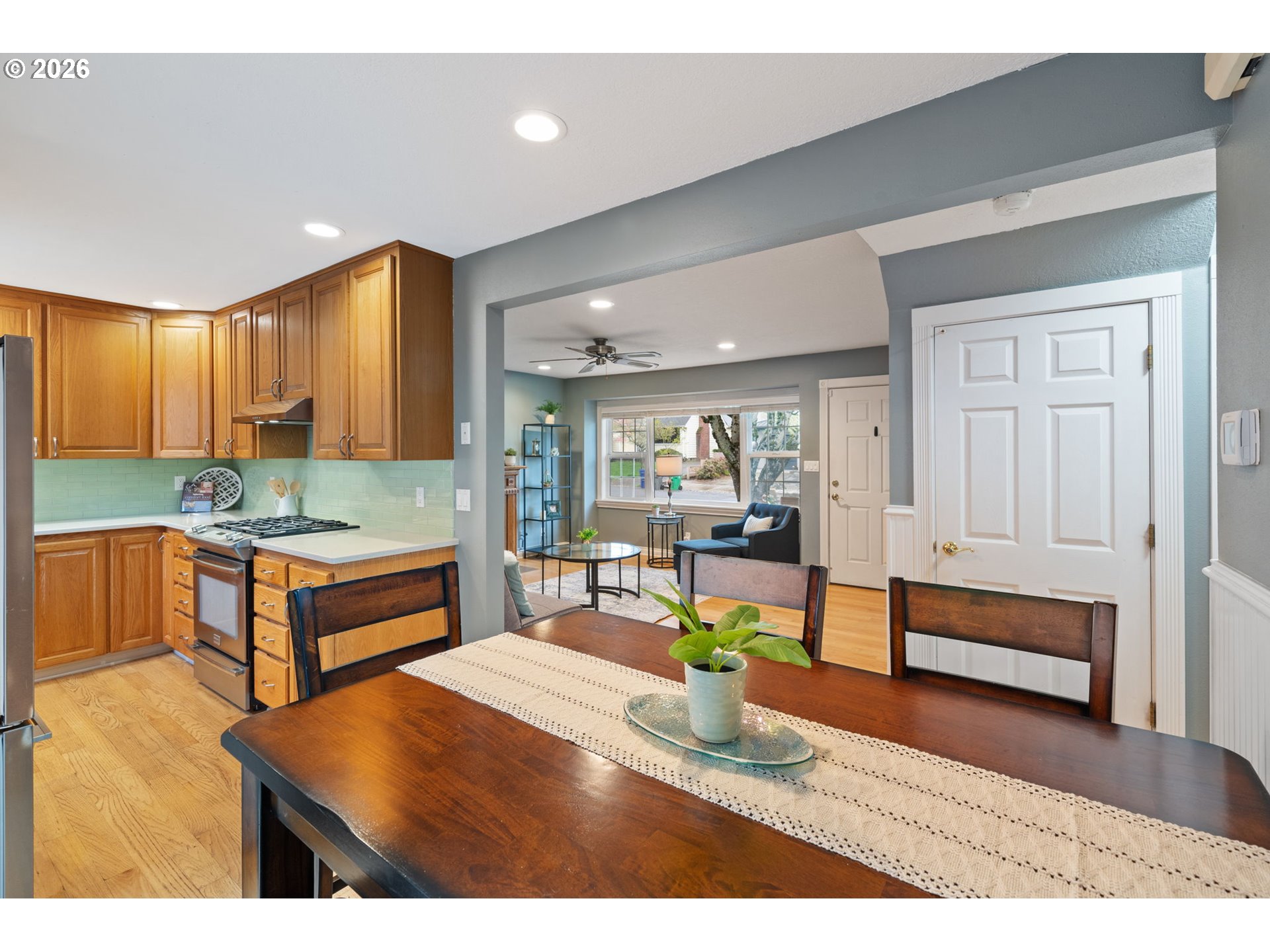 3725 SE TIBBETTS ST, Portland, OR, 97202