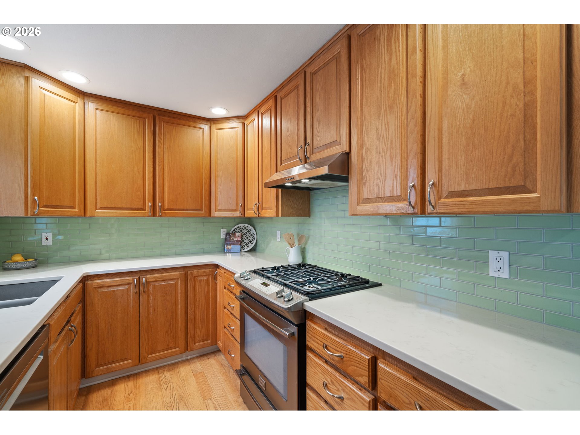 3725 SE TIBBETTS ST, Portland, OR, 97202
