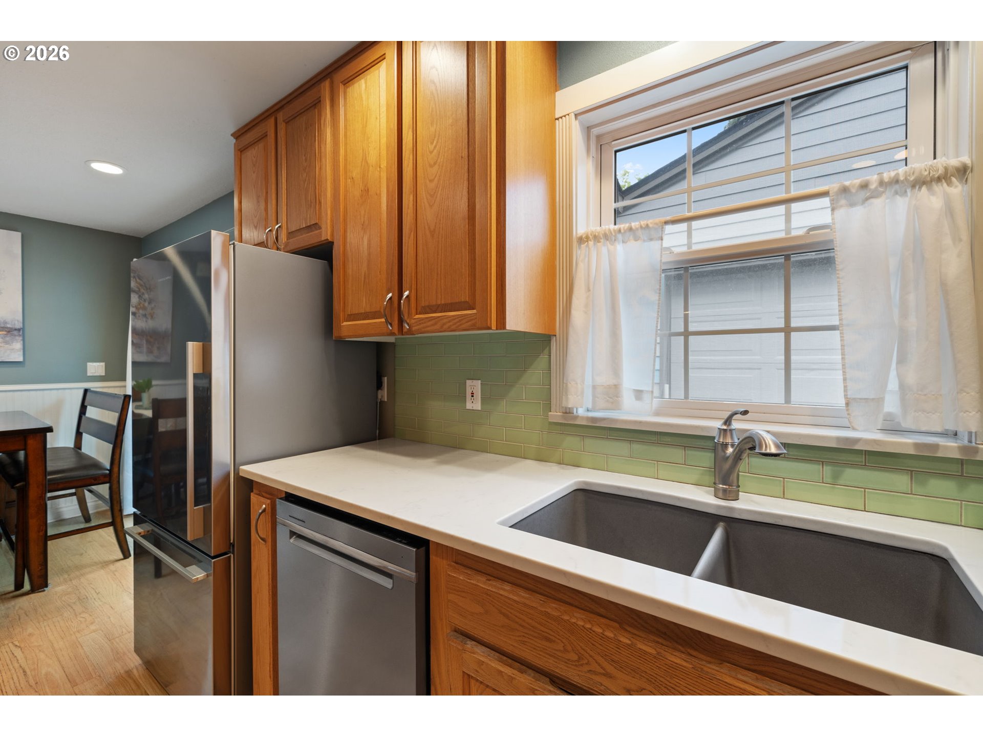 3725 SE TIBBETTS ST, Portland, OR, 97202