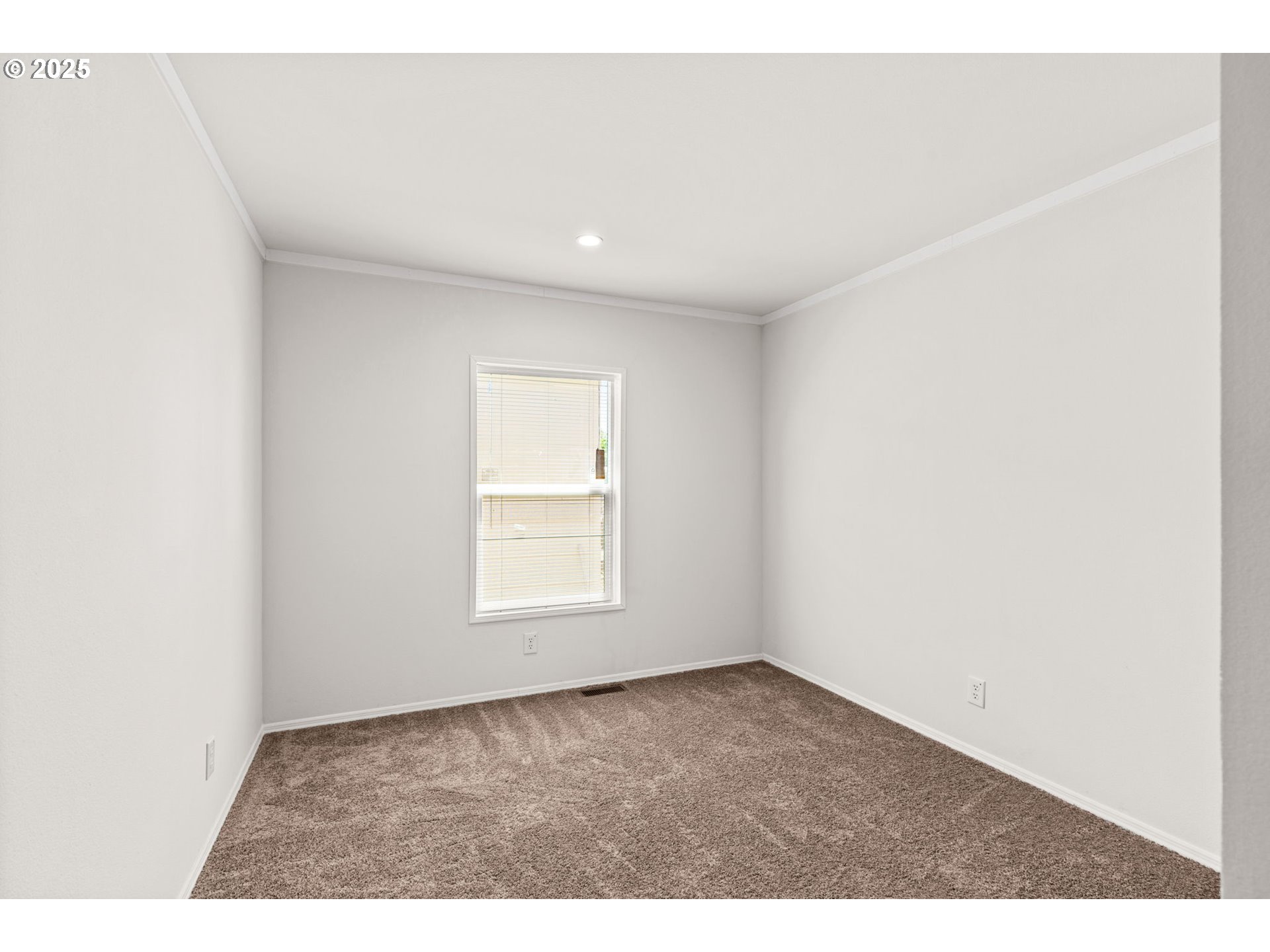 1025 S 6TH ST UNIT 83, Harrisburg, OR, 97446