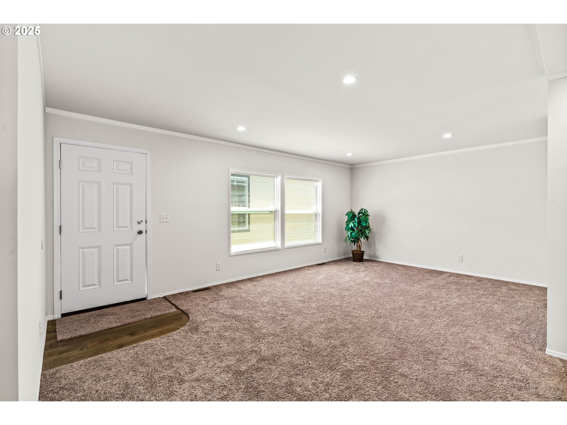 1025 S 6TH ST UNIT 83, Harrisburg, OR, 97446