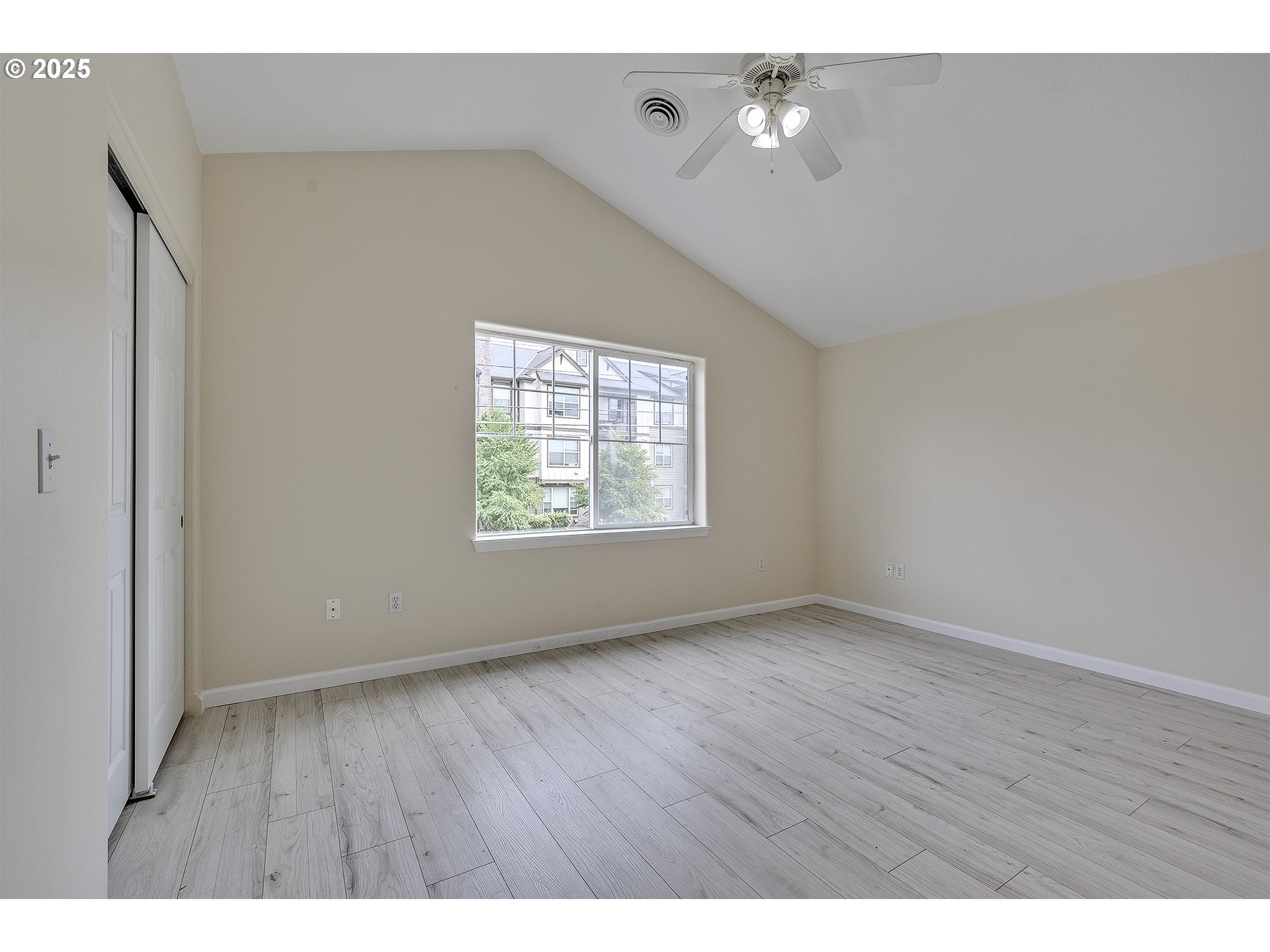Photo #13: 587533510 Listing: Photo #13