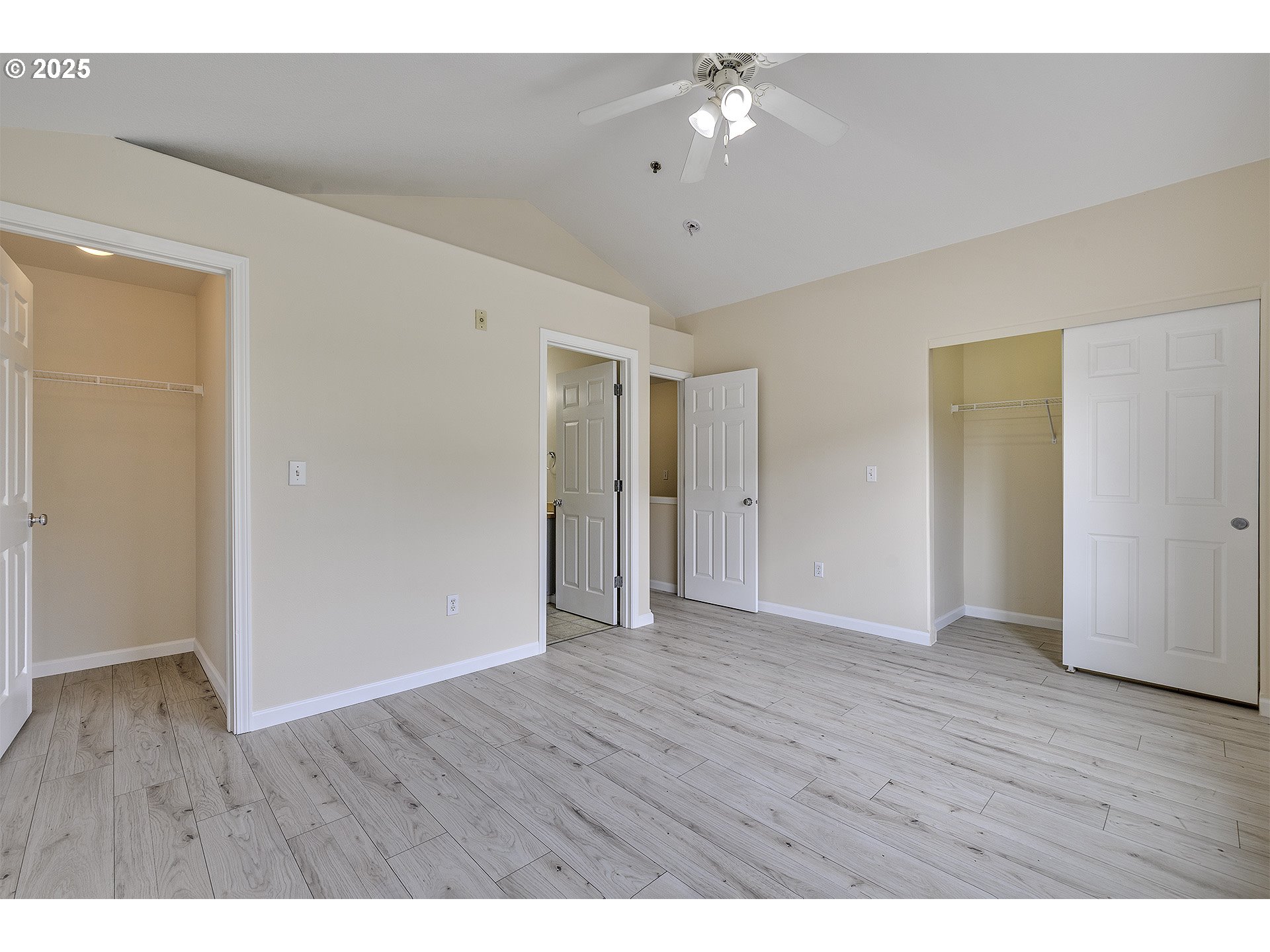 Photo #14: 587533510 Listing: Photo #14