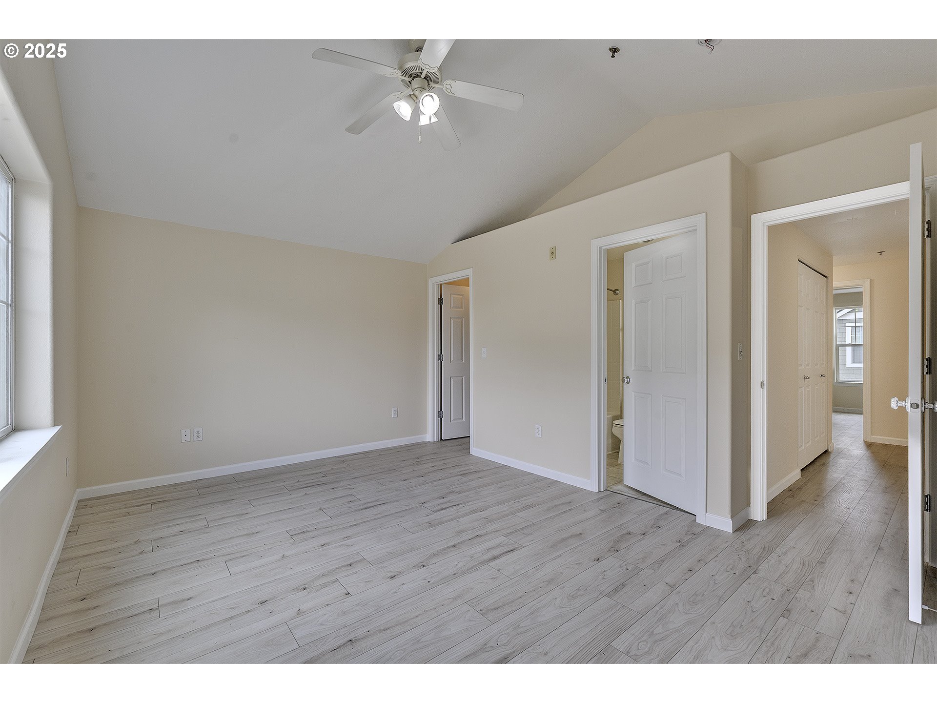 Photo #15: 587533510 Listing: Photo #15