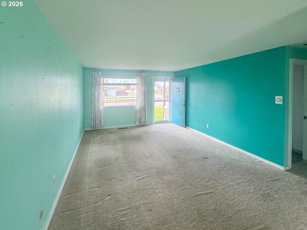 2080 UMPQUA RD, Woodburn, OR, 97071