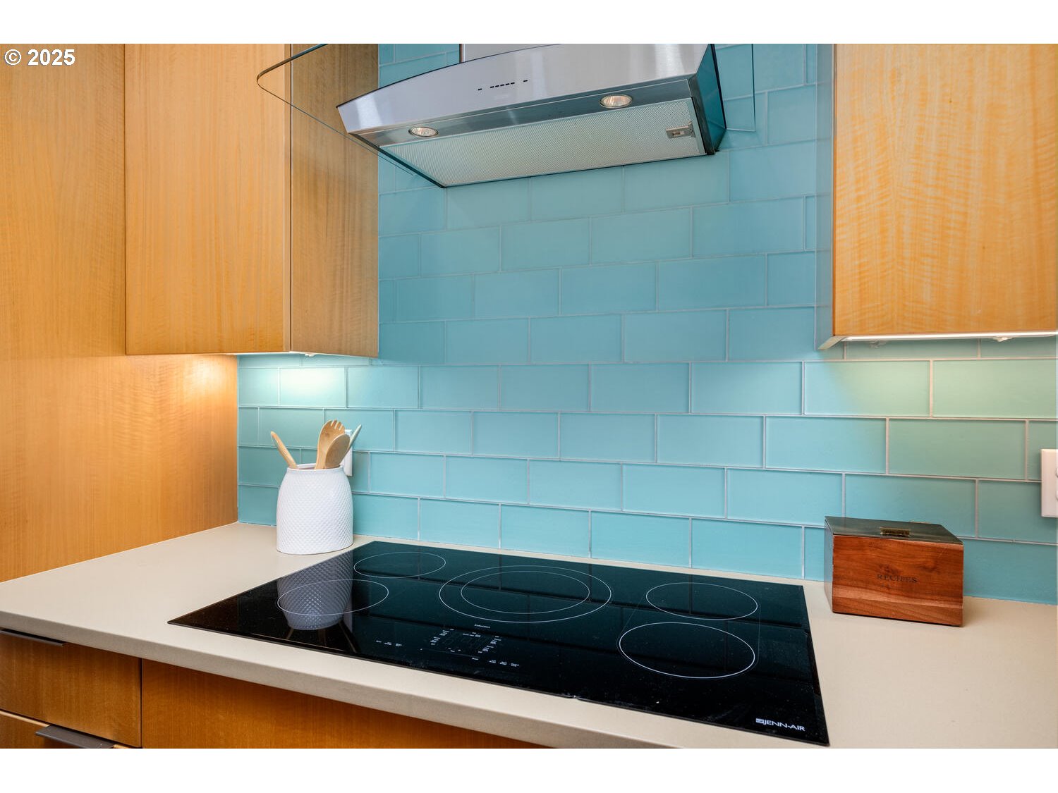 2327 NW NORTHRUP ST UNIT 12, Portland, OR, 97210