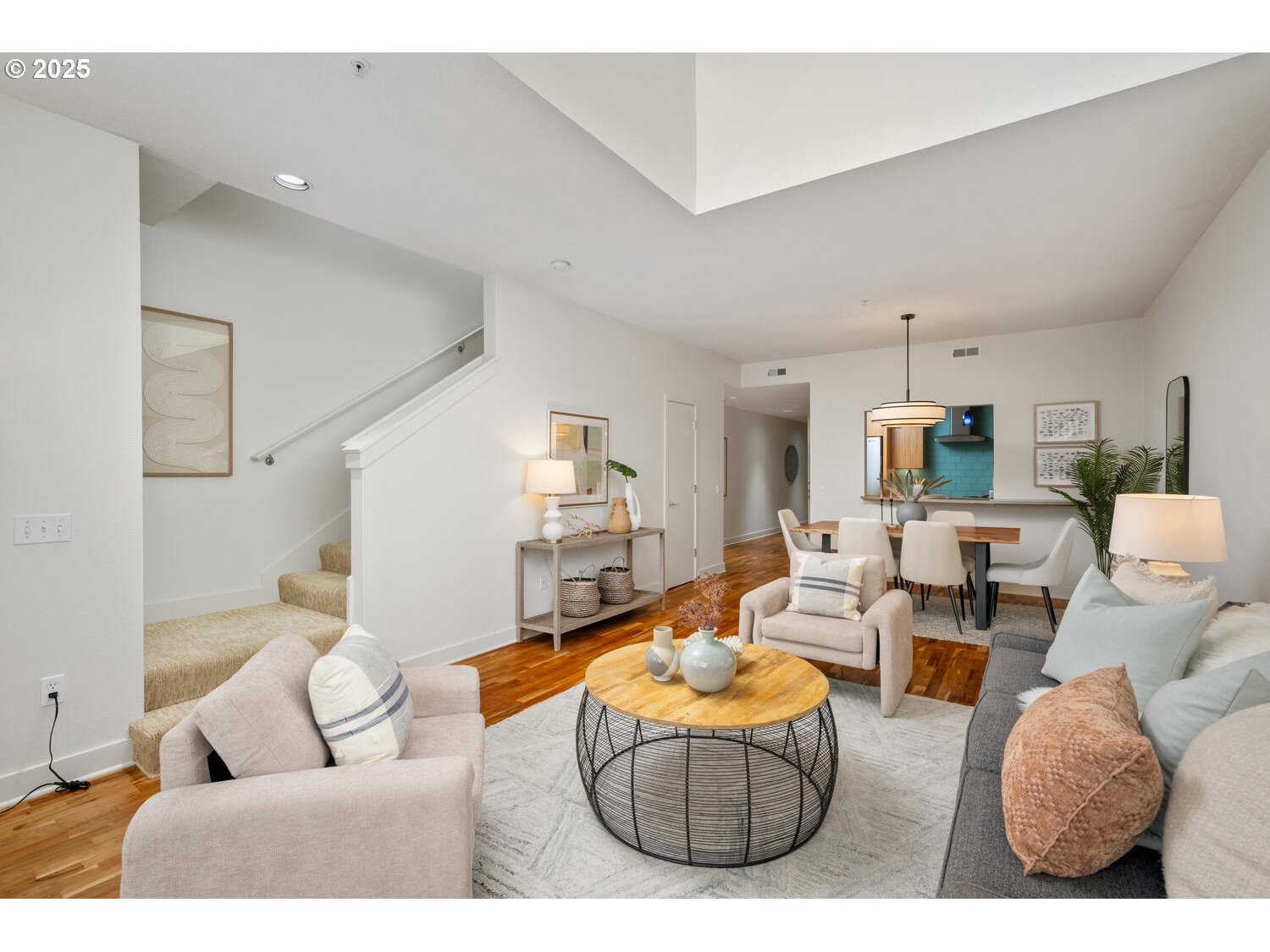 2327 NW NORTHRUP ST UNIT 12, Portland, OR, 97210