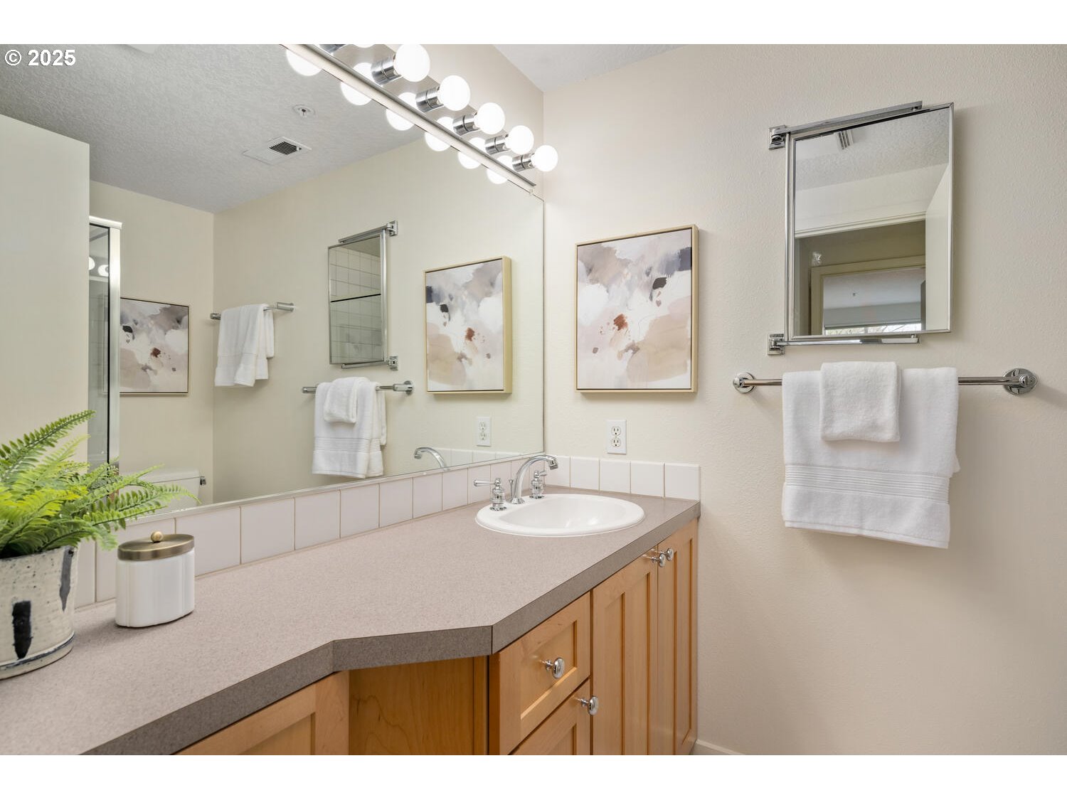 2327 NW NORTHRUP ST UNIT 12, Portland, OR, 97210