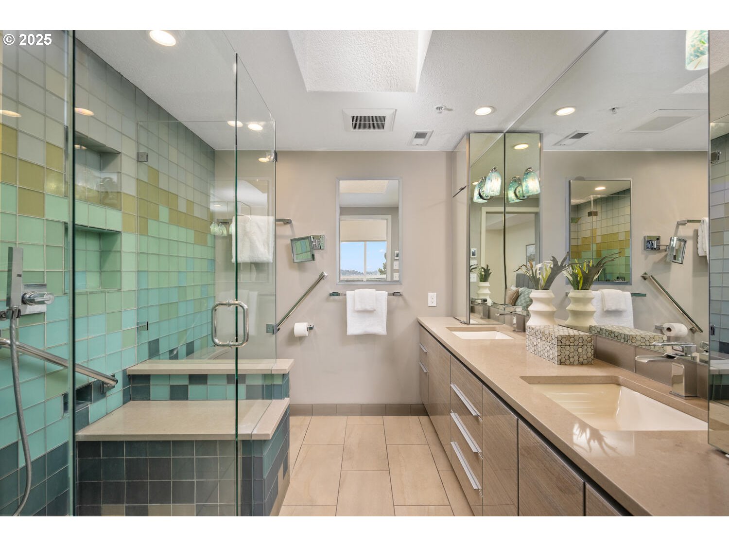 2327 NW NORTHRUP ST UNIT 12, Portland, OR, 97210