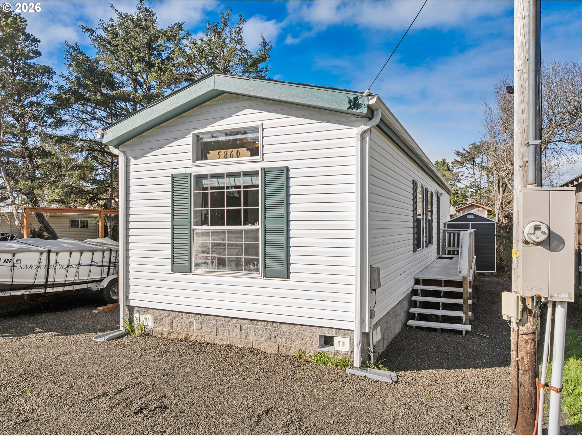 801 BROOKHAVEN DR, Brookings, OR, 97415
