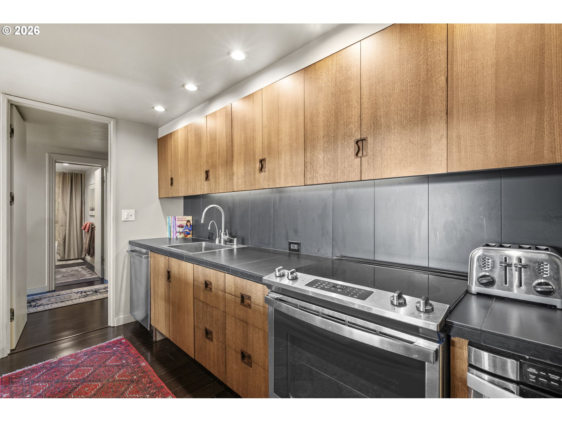 Photo #15: 590205675 Listing: Photo #15